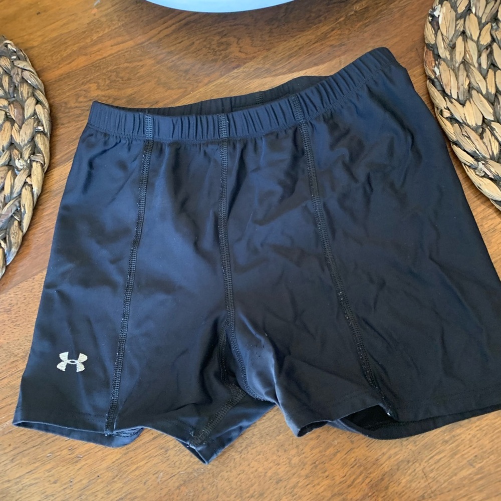 Under armour black bike shorts size small